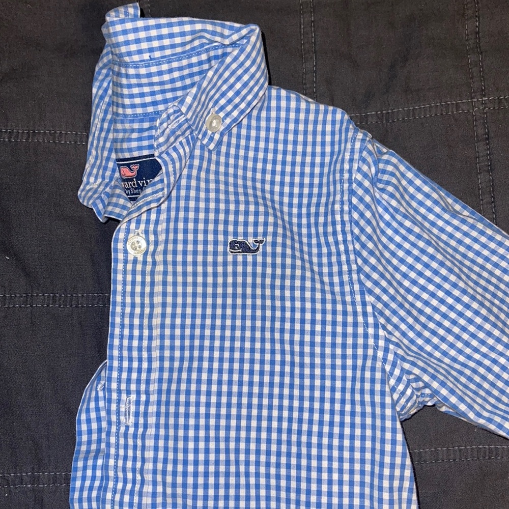 2T Vineyard Vines Button Down